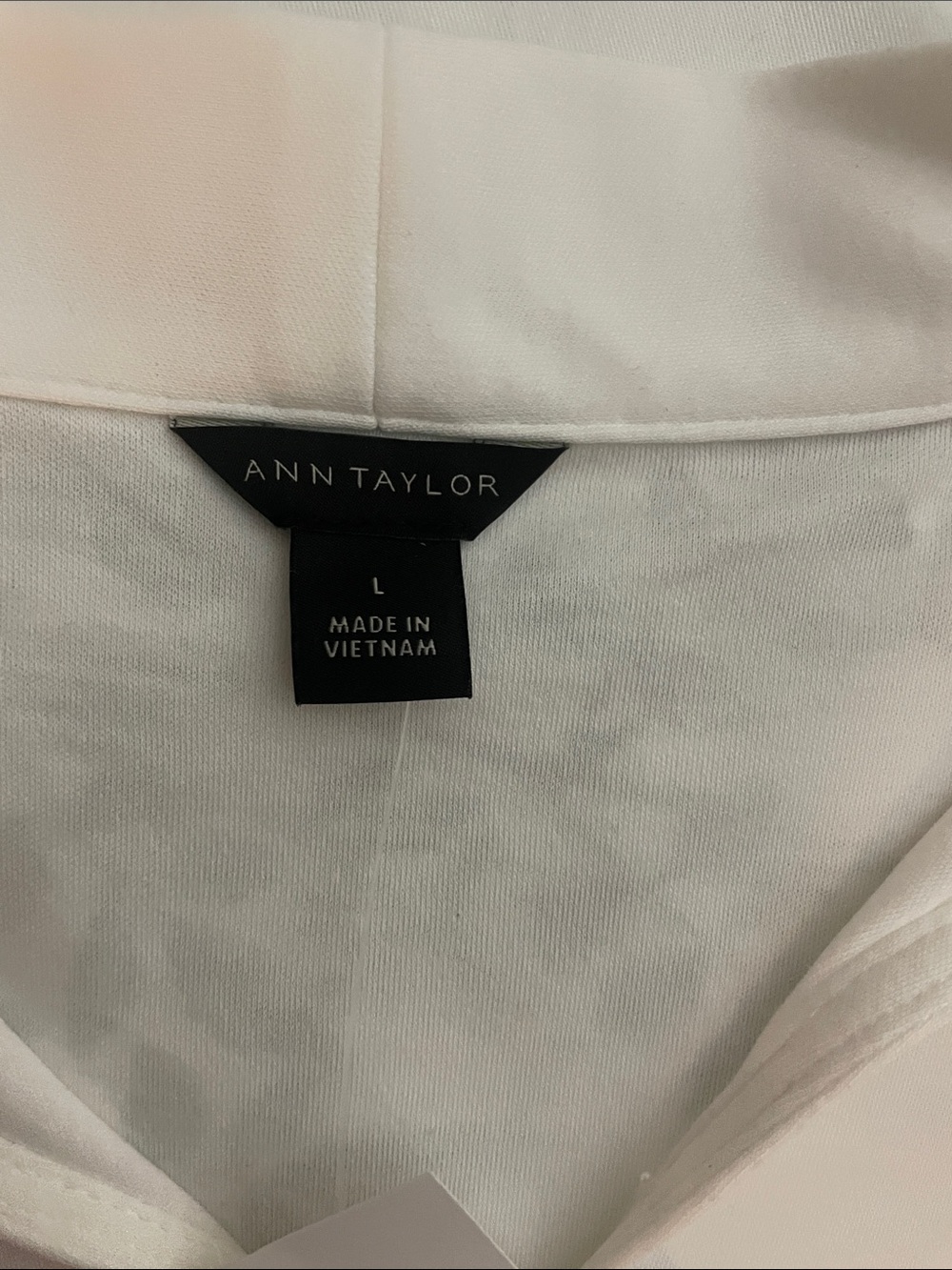 Ann Taylor White Tie-Neck Sleeveless Blouse - Picture 3 of 6